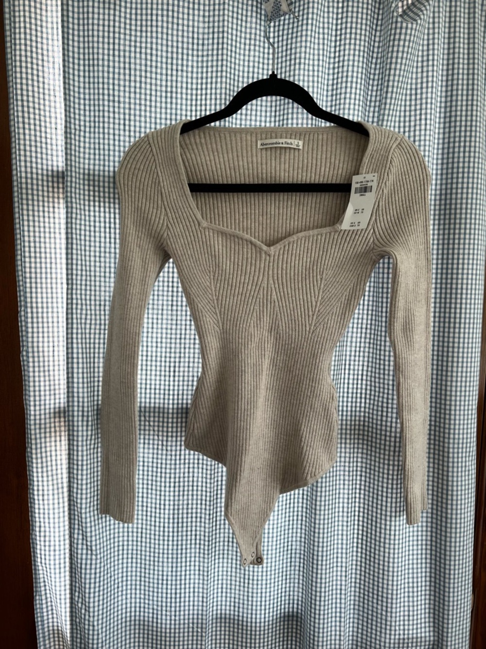 Abercrombie & Fitch Ribbed Scoop-Neck Taupe Bodysuit